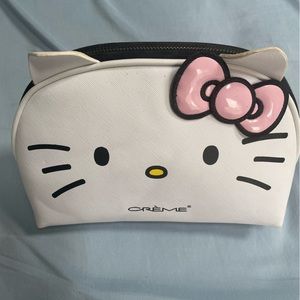 Crème shop Hello Kitty make up bag.